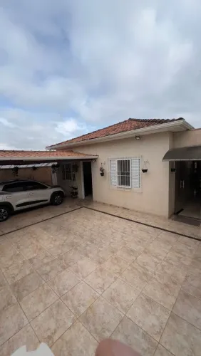 Casa aconchegante a venda no Jardim Ribeiro