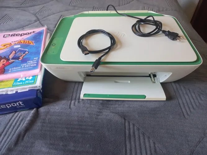 VENDO IMPRESSORA MULTIFUNCIONAL HP DESKJET 2376 + RESMAS DE PAPEL A4