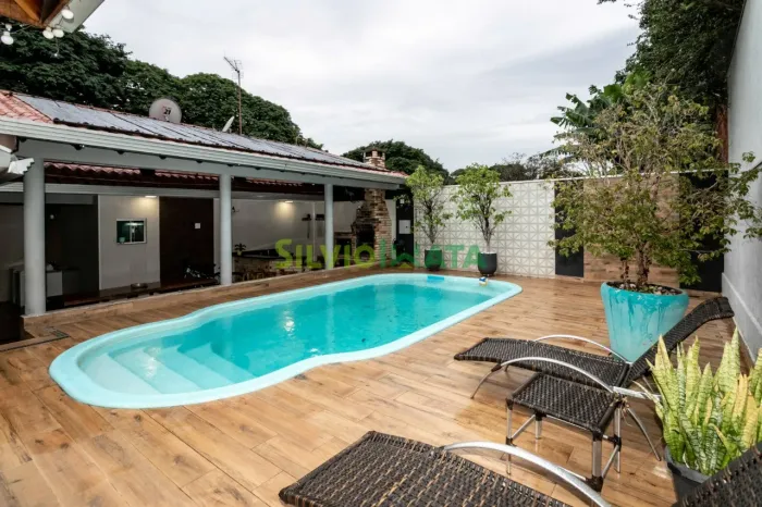 Casa à venda em Maringá conforto, espaço e lazer completo no Parque Residencial Patrícia