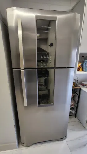 Geladeira/Refrigerador Electrolux Frost Free - Duplex 542L Inox c/ Dispenser DI80X