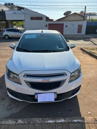 Chevrolet Onix Hatch LTZ 1.4 8V Flex Power Mec. 4P 2015