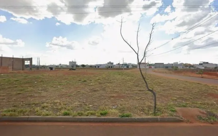 Terreno à venda no bairro Novo Mundo em Uberlândia