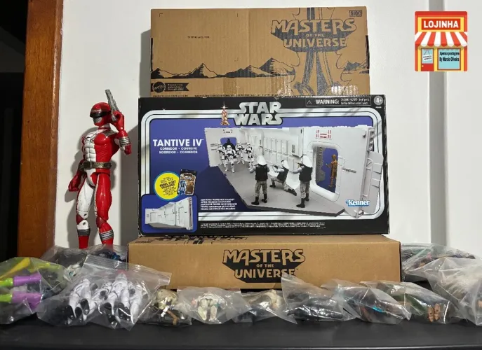 Action figures 