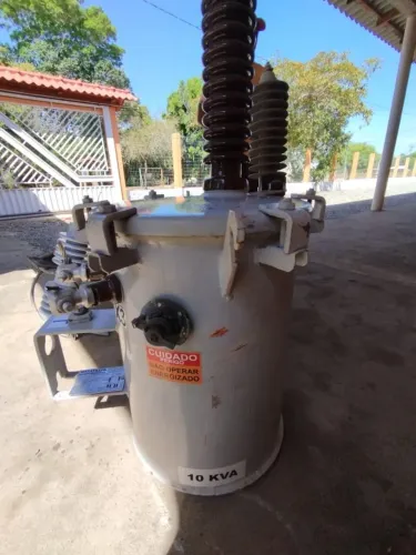 VENDE-SE TRANSFORMADOR SEMI-NOVO