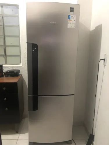 Vendo geladeira consul inox, inverte, Freezer embaixo .