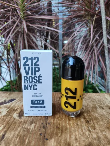 Perfume 212 VIP Rose CAB Edição Limitada Carolina Herrera Eua de Parfum 80ml