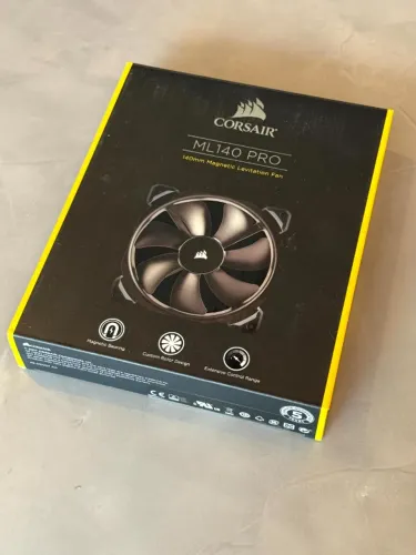 Ventoinha Corsair ML140 PRO 140mm - Levitação Magnética - PWM - Na Caixa