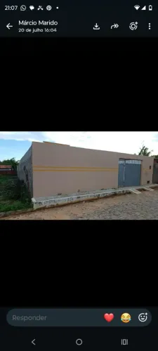Vendo casa na zona norte, em perfeito estado.