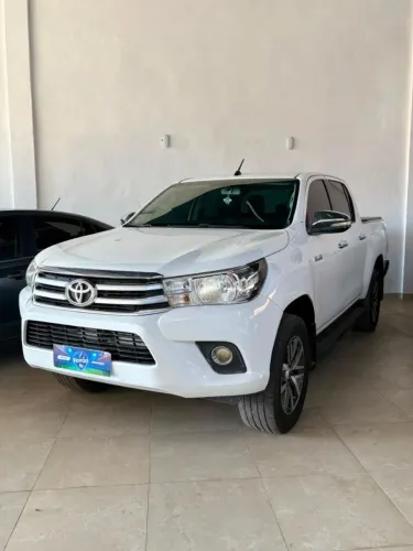 Toyota Hilux CD SRV 4X4 2.8 TDI Diesel Aut. 2017