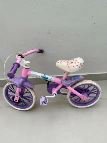 Bicicleta infantil menina