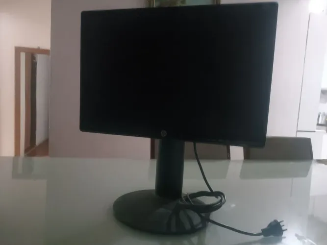 Monitor de 60 hz com cabo VGA
