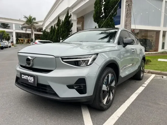 Volvo C40 Recharge Plus (elétrico) 2024
