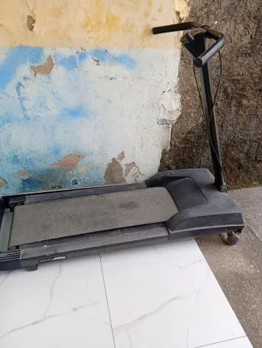 Esteira só tá em uma velocidade