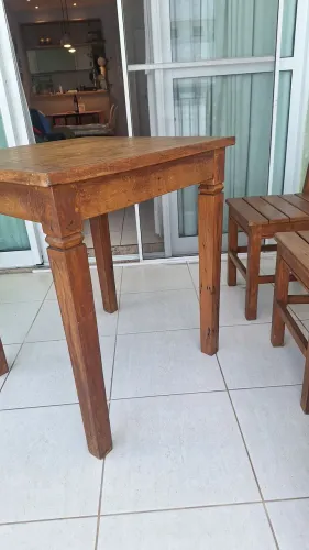 Mesa e cadeiras de varanda - madeira maciça