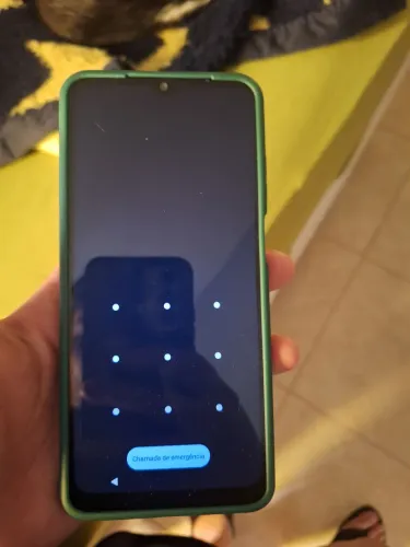 Cel motorola e22 semi- novo