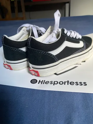 Tênis Vans - Número 29