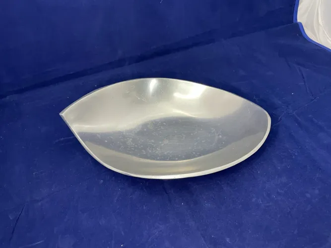 Bandeja/Tigela em Formato de Gota de Alumínio Antigo 