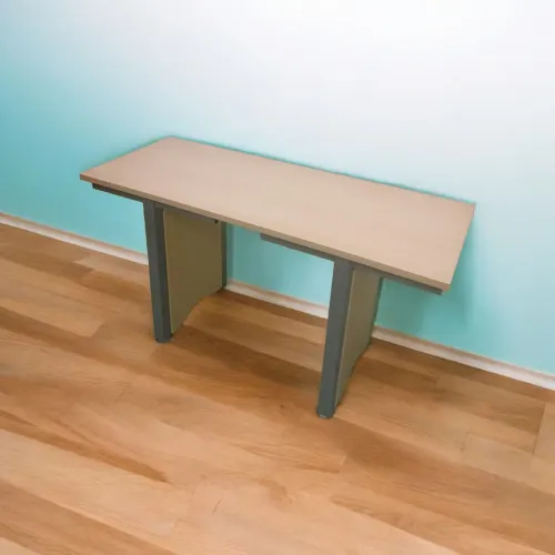 Mesa retangular de madeira