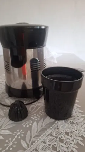 Extrator de suco Turbo Mondial <br>140,00<br>Extrator de suco E-10 Turbo Mondial extrator