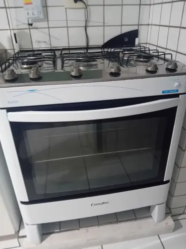 Fogão Esmaltec 5 bocas 6 meses de uso cor branca(ainda na garantia)