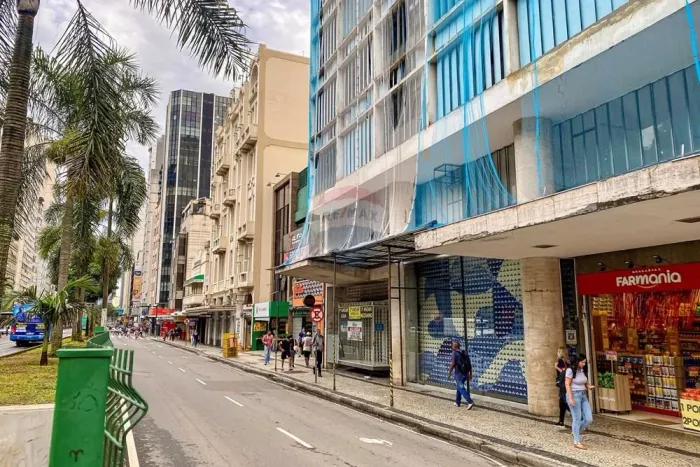 Loja para Alugar no Coração de Juiz de Fora Ao Lado do Calçadão