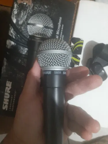 Microfone Dinâmico Shure SM58