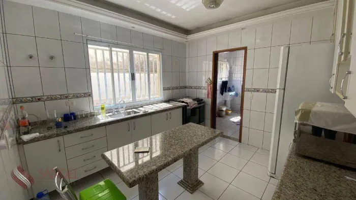 Fabuloso Sobrado c/ 3 Dorms. sendo 1 Suíte para Locação no Bairro Vila Andrade - (L)