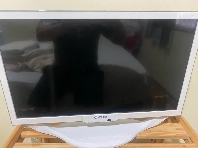 TV CCE DE 24?