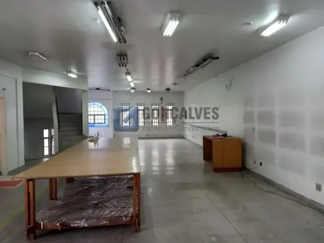 Prédio Comercial à Venda em Jardim do Mar (São Bernardo do Campo) 720 m², 6 Vagas