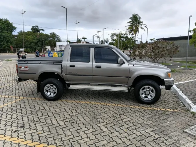 Toyota Hilux CD 4X4 2.8 Diesel Mec. 1997