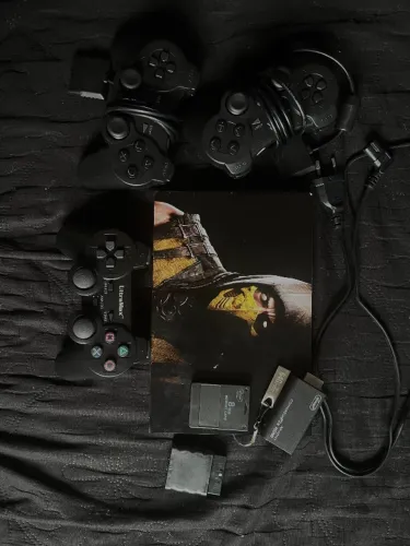 PLAYSTATION 2 SUPER SLIM COMPLETO SÓ NO PONTO DE JOGAR