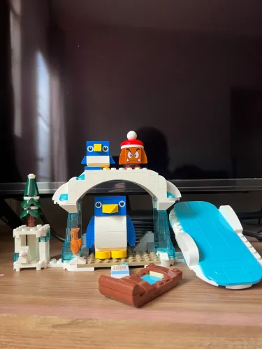 LEGO Super Mario Aventura na Neve da Família Pinguim 71430