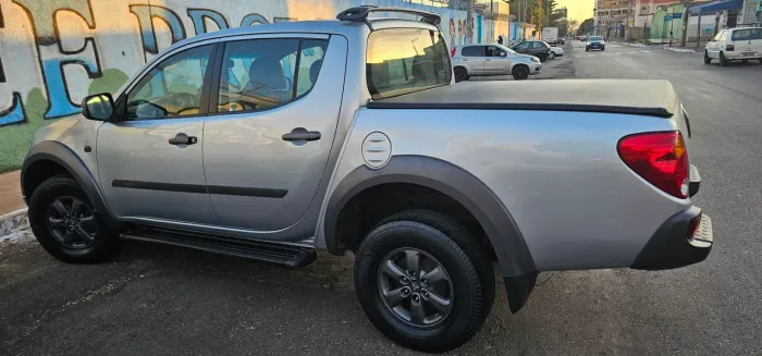 Mitsubishi L200 T.outdoor 3.2 CD TB Int. Dies. Aut. 2017