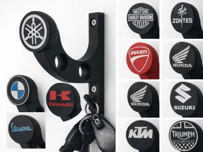 Suporte para capacete de Parede.