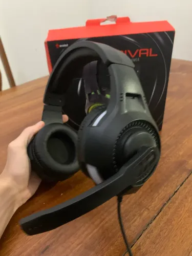 Headset gamer com rbg 