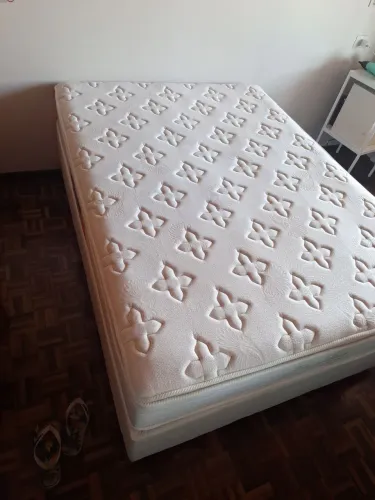 Cama box