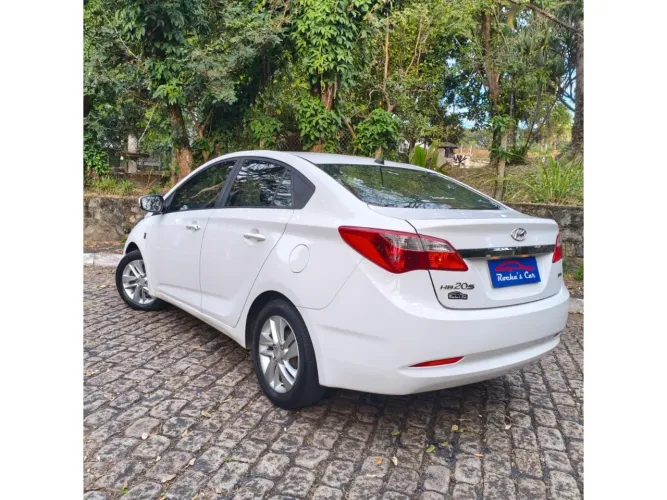 Hyundai HB20S Comfort 1.0 Flex 12V Mec. 2015