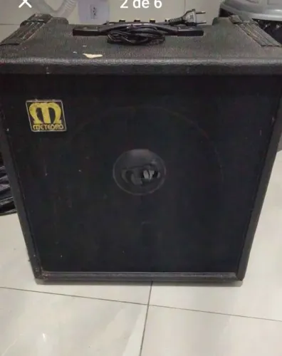 Cubo meteoro+guitarra Yamaha 