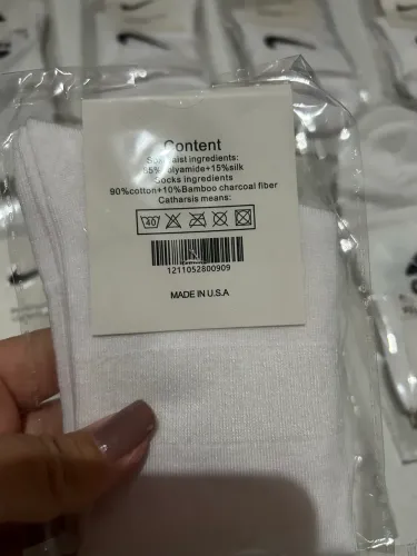 Kit com 10 pares de meias brancas cano médio