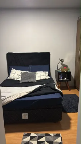 Cama queen