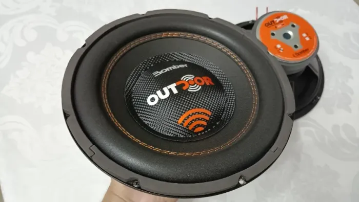 Par Subwoofer Bomber Outdoor '10p' 300 Watts Rms 4 Ohms