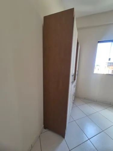Guarda-roupa novo