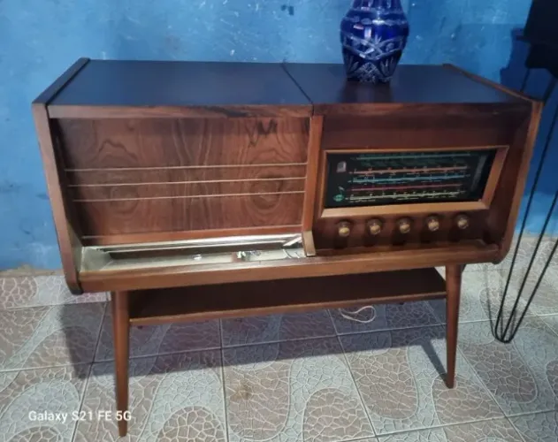 Radiola Vintage de Madeira