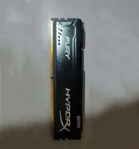 Memória Kingston Fury HyperX 16gb 2666MHz DDR4 CL20 Pra vender logo