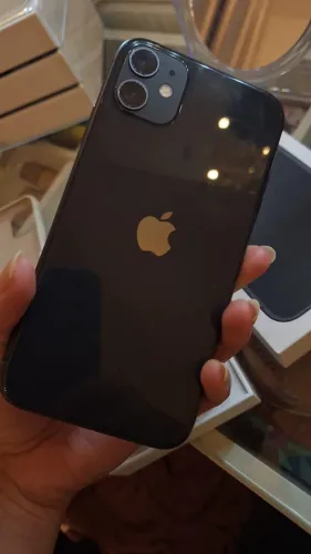 iPhone 11 64gb 76% de bateria