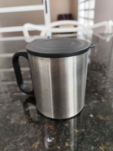 Caneca inox 180ml com tampa