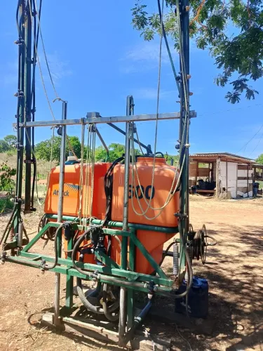 Pulverizador 600L