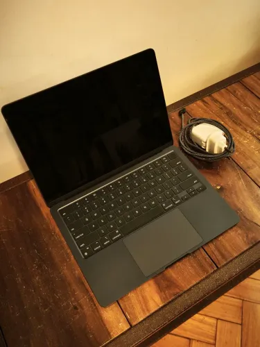 Laptop MacBook Air M2 256GB - Oportunidade!