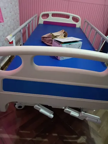Vende-se cama hospitalar 