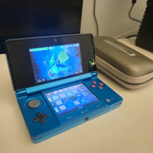 Nintendo 3DS Desbloqueado c/ Case e Carregador